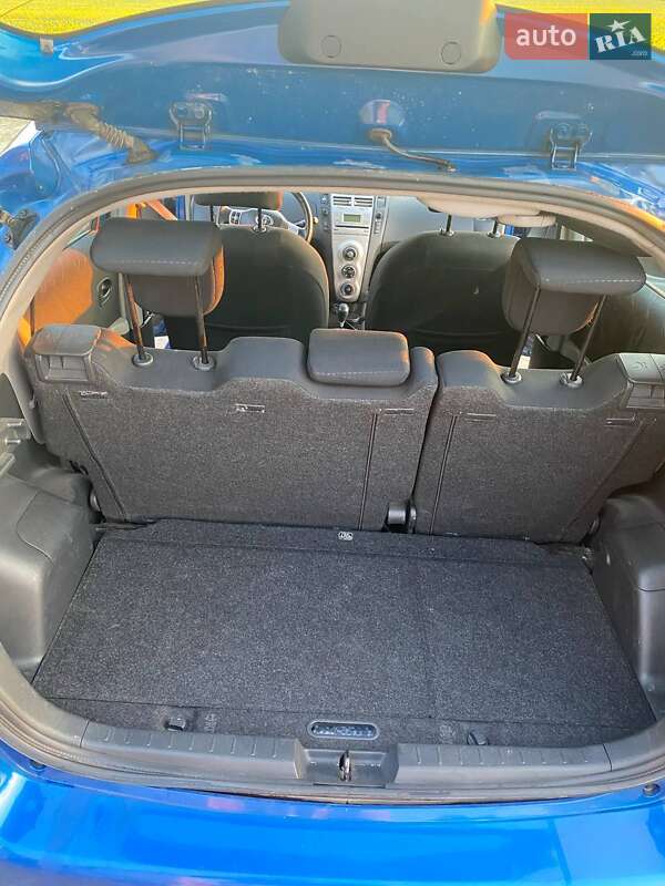 Хэтчбек Toyota Yaris 2006 в Борисполе