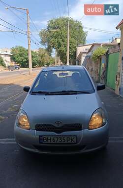 Хэтчбек Toyota Yaris 2001 в Одессе