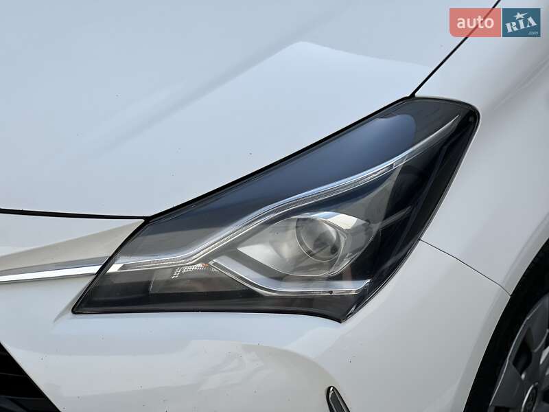 Хетчбек Toyota Yaris 2019 в Києві