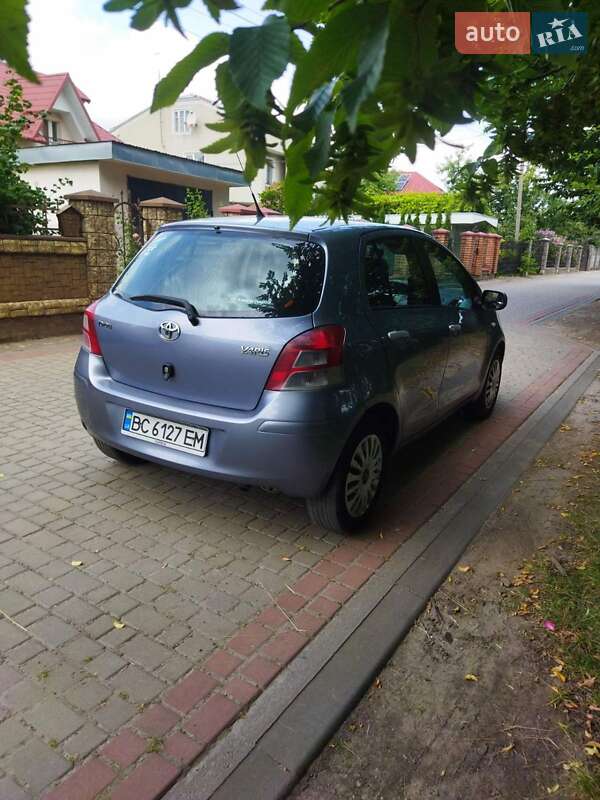 Хэтчбек Toyota Yaris 2010 в Львове