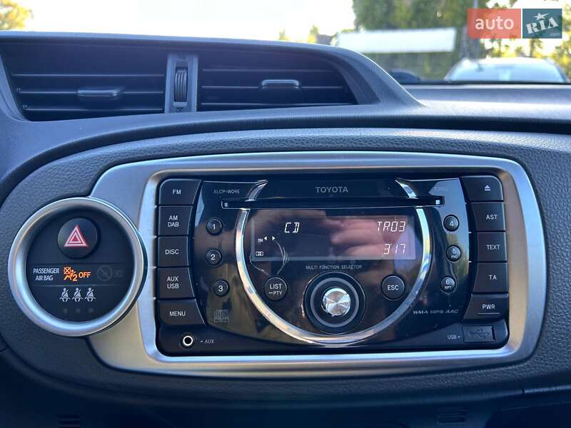 Хетчбек Toyota Yaris 2012 в Одесі