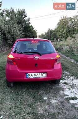 Хетчбек Toyota Yaris 2006 в Києві