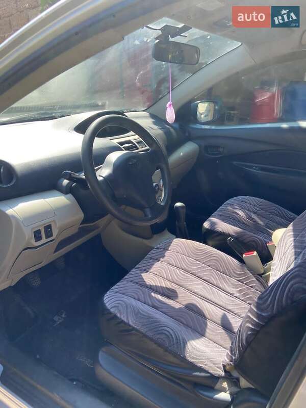 Седан Toyota Yaris 2006 в Измаиле фото 14 Седан Toyota Yaris 2006 в Измаиле