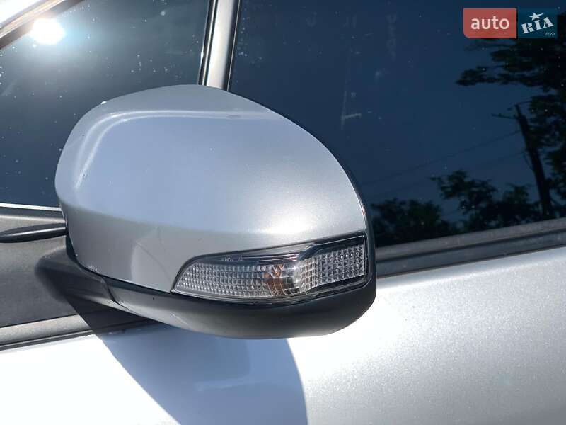 Хэтчбек Toyota Yaris 2014 в Виннице фото 14 Хэтчбек Toyota Yaris 2014 в Виннице