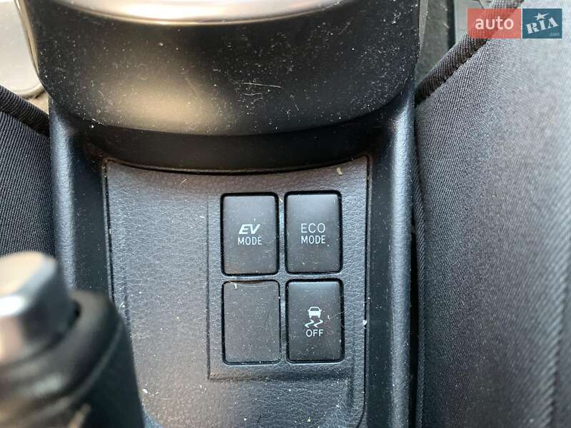 Хэтчбек Toyota Yaris 2014 в Виннице фото 35 Хэтчбек Toyota Yaris 2014 в Виннице