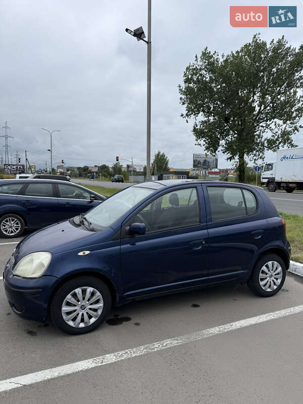 Хетчбек Toyota Yaris 2004 в Луцьку
