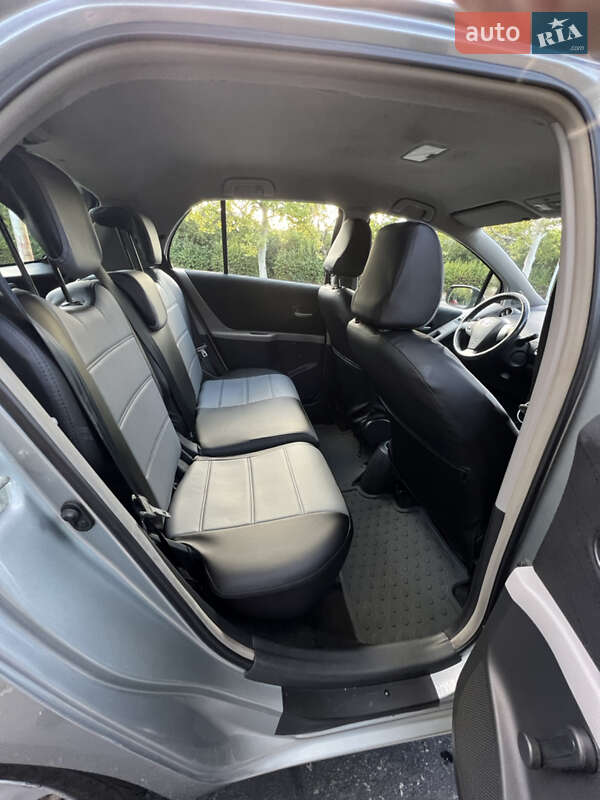 Хетчбек Toyota Yaris 2006 в Одесі