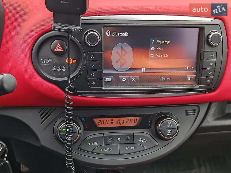 Хэтчбек Toyota Yaris 2015 в Харькове