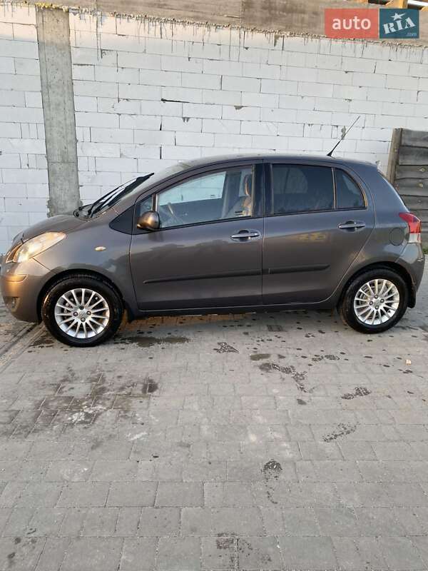 Хэтчбек Toyota Yaris 2009 в Львове фото 6 Хэтчбек Toyota Yaris 2009 в Львове