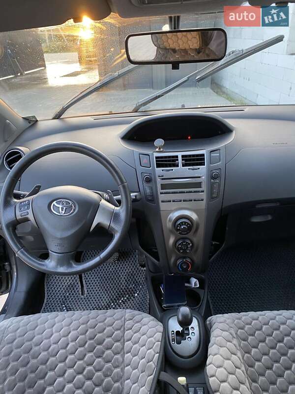 Хэтчбек Toyota Yaris 2009 в Львове фото 21 Хэтчбек Toyota Yaris 2009 в Львове
