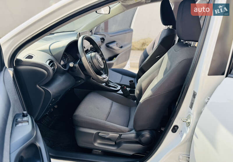 Хэтчбек Toyota Yaris 2022 в Ромнах