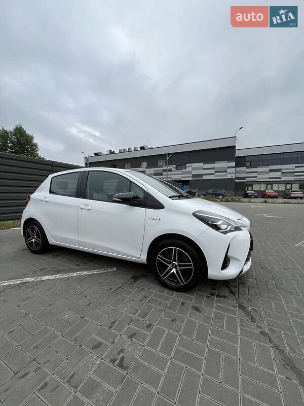 Хэтчбек Toyota Yaris 2019 в Черкассах фото 2 Хэтчбек Toyota Yaris 2019 в Черкассах