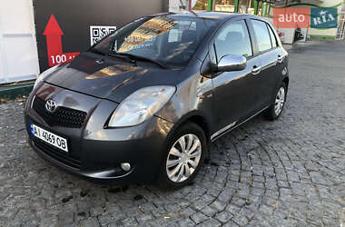 Хэтчбек Toyota Yaris 2008 в Киеве