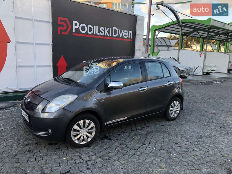 Хетчбек Toyota Yaris 2008 в Києві