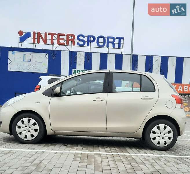 Хэтчбек Toyota Yaris 2008 в Виннице фото 3 Хэтчбек Toyota Yaris 2008 в Виннице