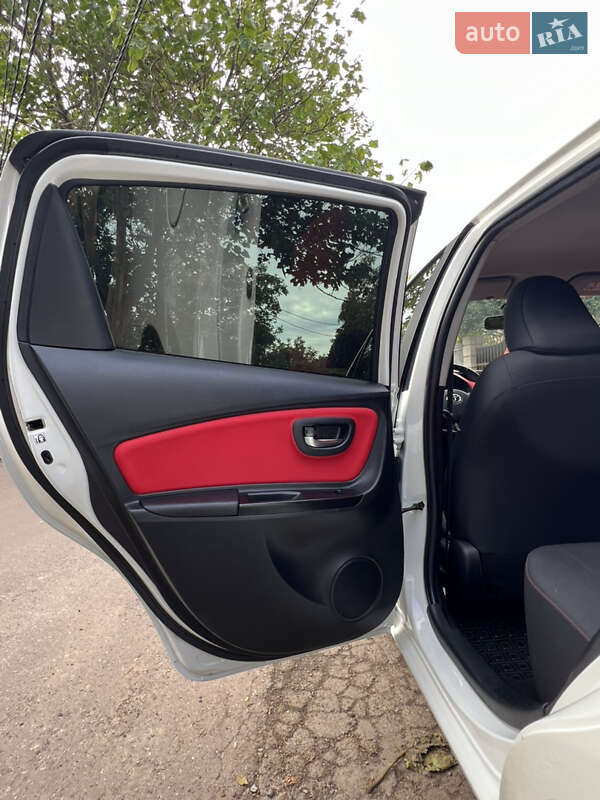 Хетчбек Toyota Yaris 2016 в Одесі