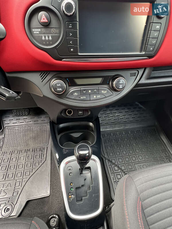 Хетчбек Toyota Yaris 2016 в Одесі