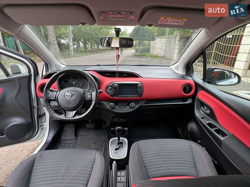 Хетчбек Toyota Yaris 2016 в Одесі