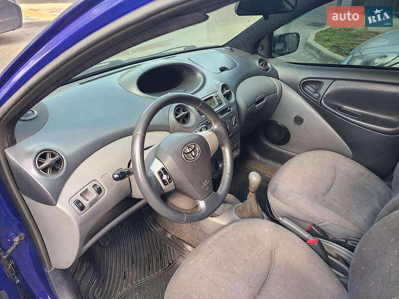 Хетчбек Toyota Yaris 1999 в Одесі
