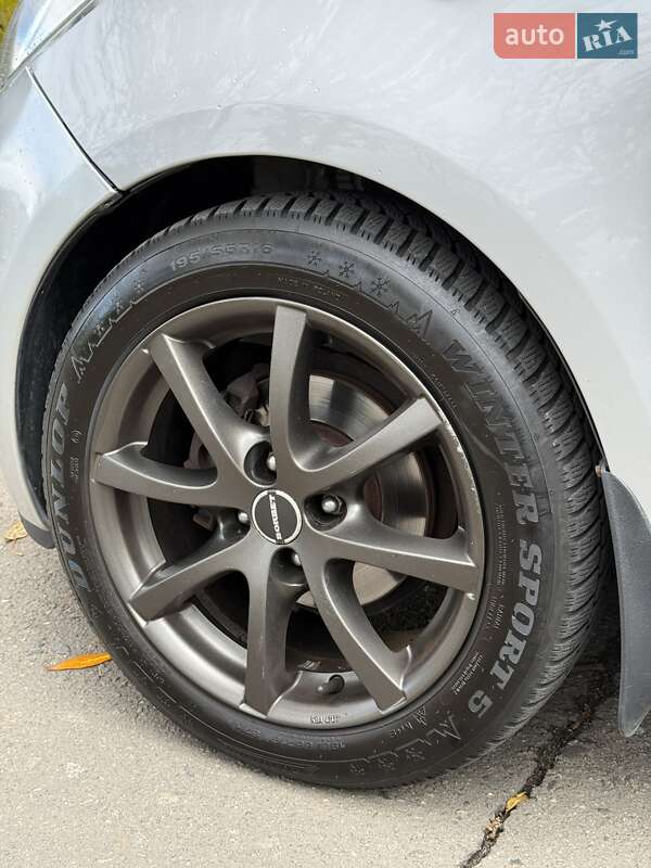 Хэтчбек Toyota Yaris 2006 в Николаеве