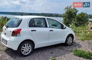 Хэтчбек Toyota Yaris 2009 в Ровно