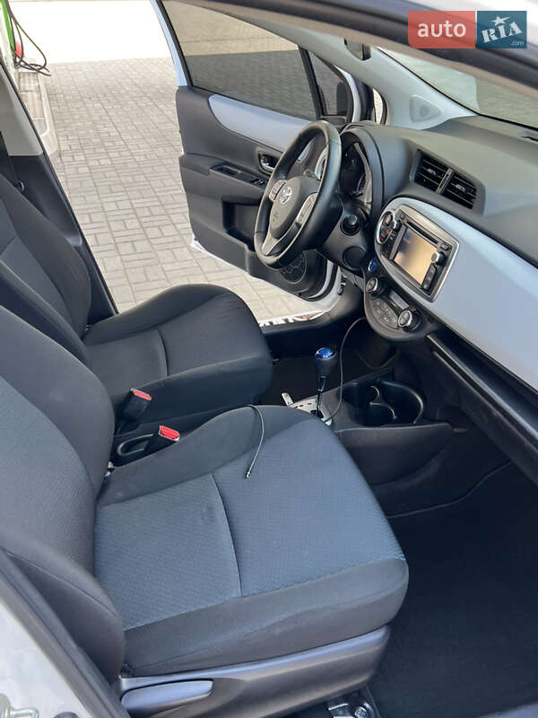 Хэтчбек Toyota Yaris 2014 в Житомире фото 26 Хэтчбек Toyota Yaris 2014 в Житомире