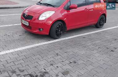 Хетчбек Toyota Yaris 2008 в Стрию