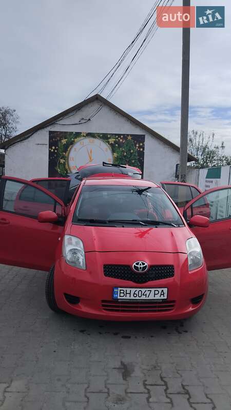 Хэтчбек Toyota Yaris 2006 в Одессе фото 5 Хэтчбек Toyota Yaris 2006 в Одессе