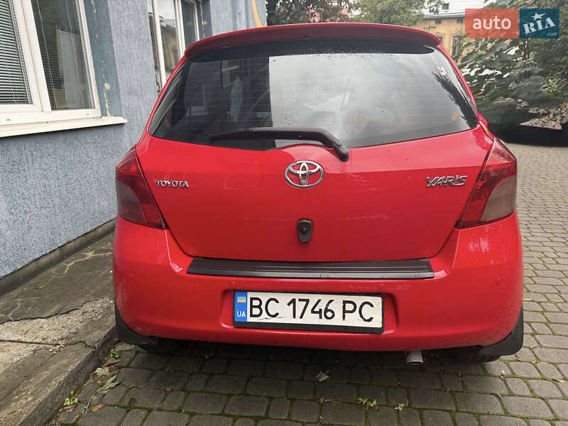 Хетчбек Toyota Yaris 2006 в Львові