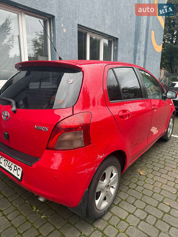 Хетчбек Toyota Yaris 2006 в Львові