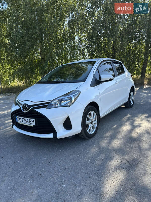 Хетчбек Toyota Yaris 2016 в Збаражі