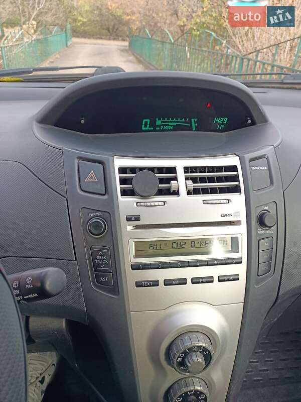 Хэтчбек Toyota Yaris 2008 в Хмельницком фото 6 Хэтчбек Toyota Yaris 2008 в Хмельницком