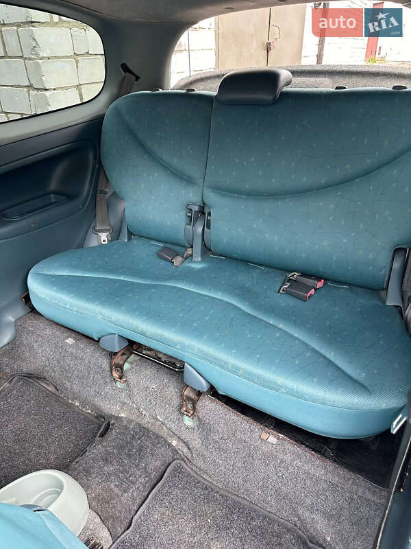 Хетчбек Toyota Yaris 2000 в Львові фото 8 Хетчбек Toyota Yaris 2000 в Львові