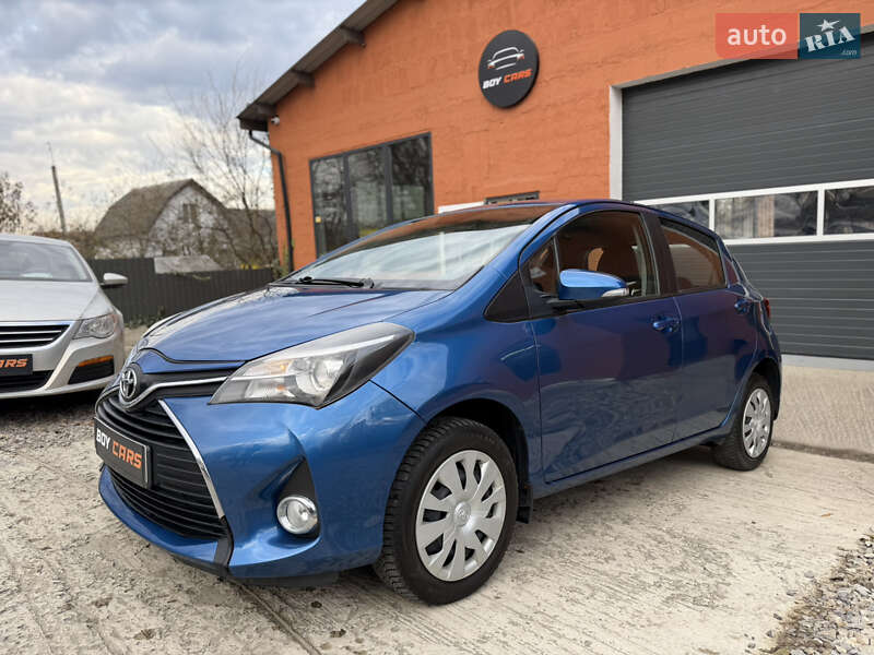 Хетчбек Toyota Yaris 2016 в Івано-Франківську