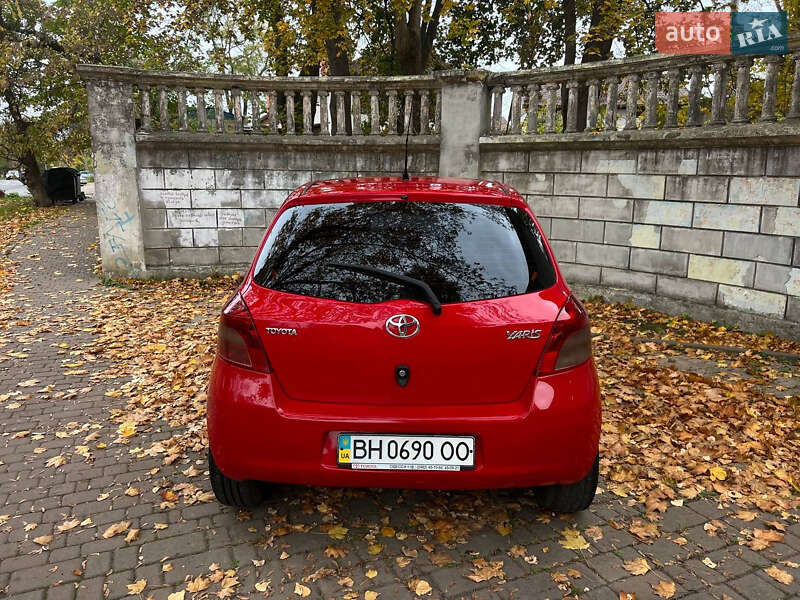 Хетчбек Toyota Yaris 2006 в Одесі