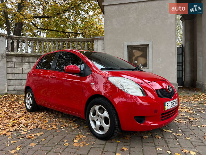 Хетчбек Toyota Yaris 2006 в Одесі