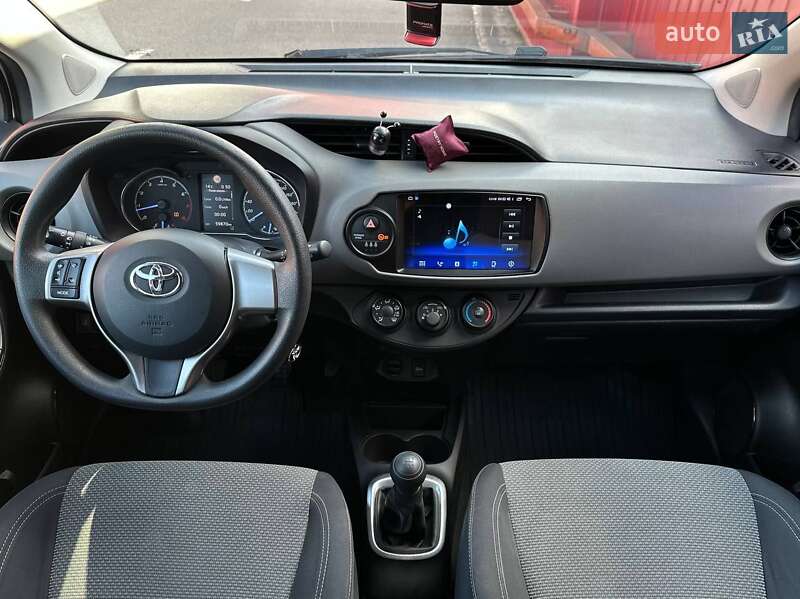 Хэтчбек Toyota Yaris 2018 в Киеве