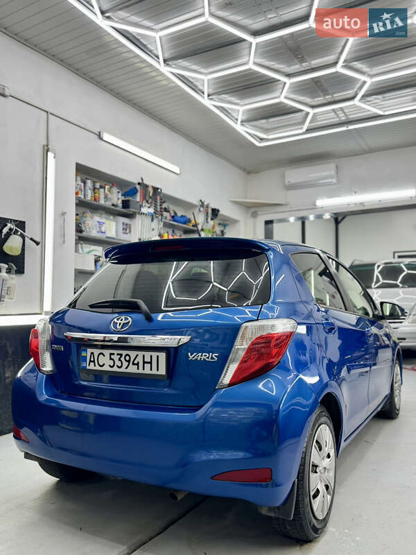 Хэтчбек Toyota Yaris 2013 в Черновцах фото 13 Хэтчбек Toyota Yaris 2013 в Черновцах