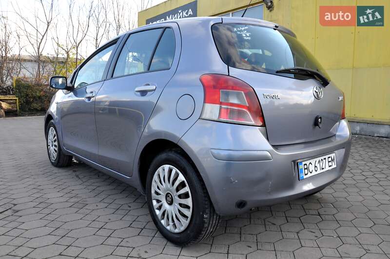 Хетчбек Toyota Yaris 2010 в Львові