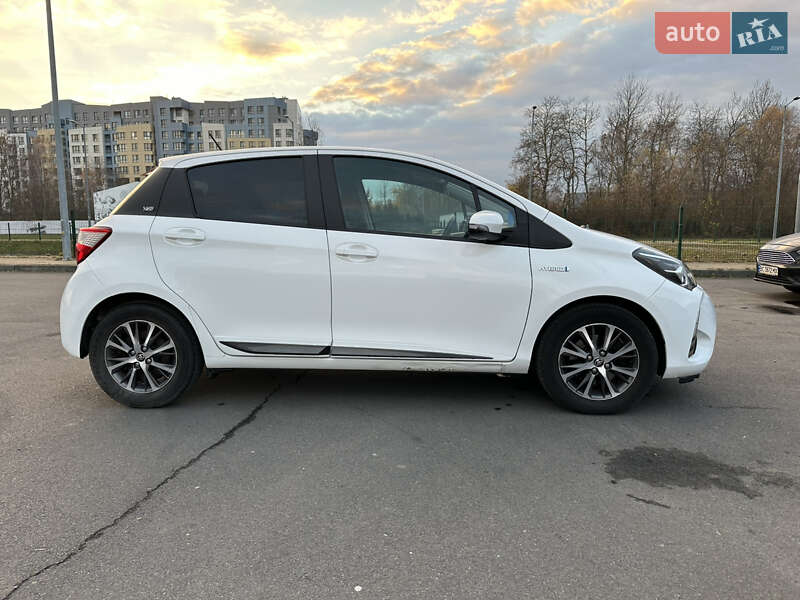 Хетчбек Toyota Yaris 2019 в Львові