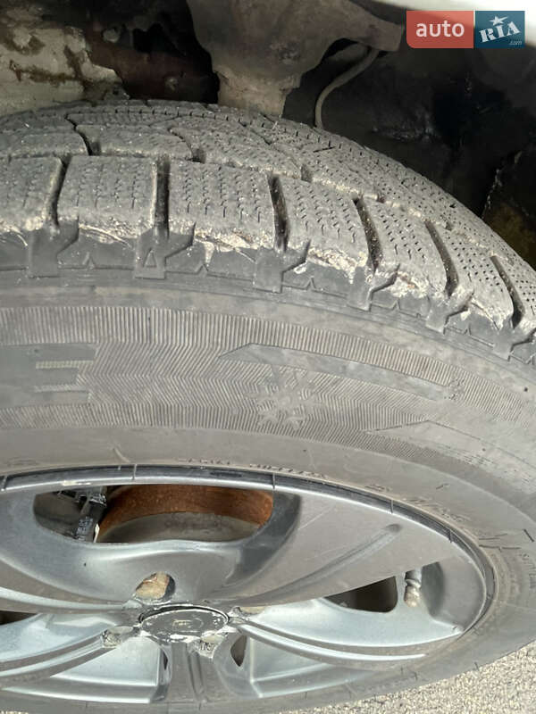 Хэтчбек Toyota Yaris 2001 в Ровно фото 18 Хэтчбек Toyota Yaris 2001 в Ровно