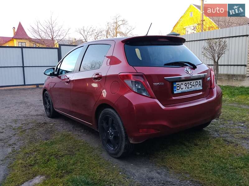 Хетчбек Toyota Yaris 2011 в Львові