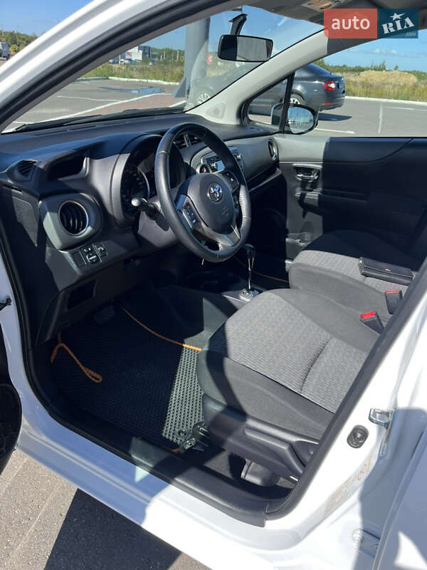 Хэтчбек Toyota Yaris 2014 в Львове фото 10 Хэтчбек Toyota Yaris 2014 в Львове
