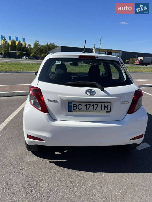 Хэтчбек Toyota Yaris 2014 в Львове фото 7 Хэтчбек Toyota Yaris 2014 в Львове