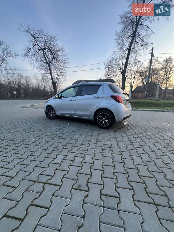 Хэтчбек Toyota Yaris 2014 в Львове фото 20 Хэтчбек Toyota Yaris 2014 в Львове
