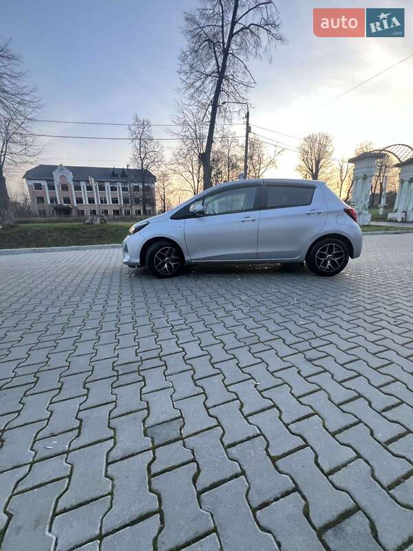 Хэтчбек Toyota Yaris 2014 в Львове фото 23 Хэтчбек Toyota Yaris 2014 в Львове