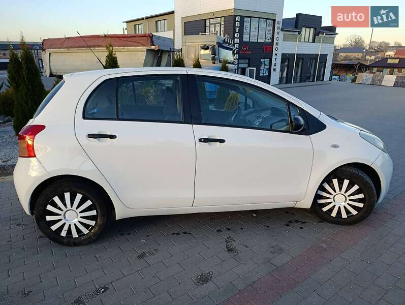 Хэтчбек Toyota Yaris 2006 в Одессе фото 5 Хэтчбек Toyota Yaris 2006 в Одессе