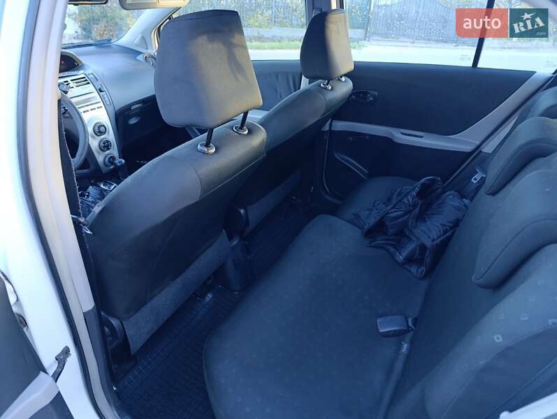Хэтчбек Toyota Yaris 2006 в Одессе фото 9 Хэтчбек Toyota Yaris 2006 в Одессе
