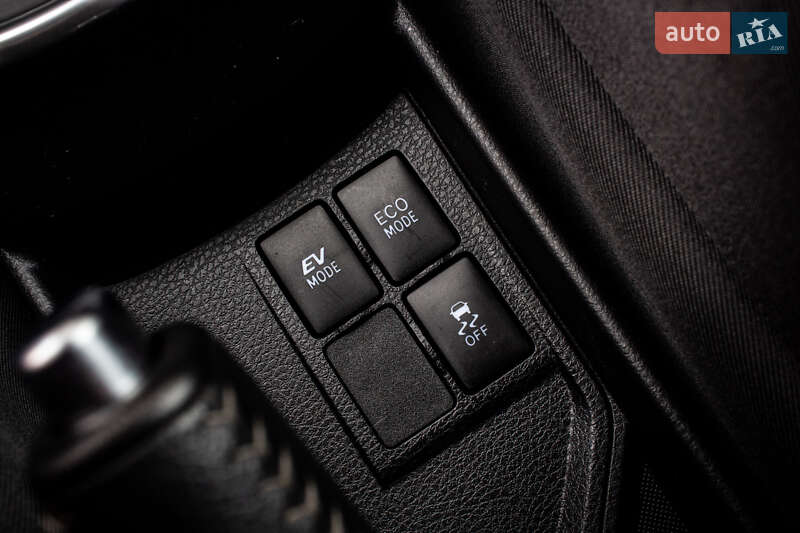 Хэтчбек Toyota Yaris 2017 в Львове фото 47 Хэтчбек Toyota Yaris 2017 в Львове