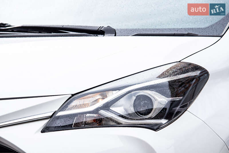 Хэтчбек Toyota Yaris 2017 в Львове фото 14 Хэтчбек Toyota Yaris 2017 в Львове